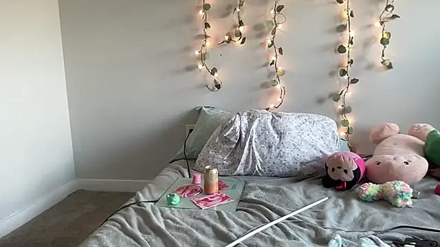 Snapshot of maddiliz chatting on November 2025 06:40:01 PM maddiliz online show from November 2025 06:40:01 PM