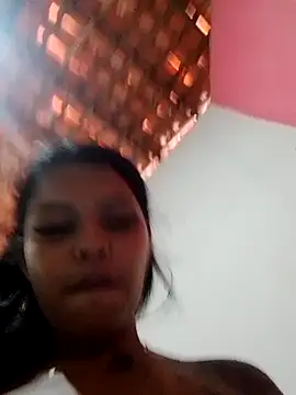 Snapshot of Silmara21 chatting on June 2026 05:48:02 PM Silmara21 online show from June 2026 05:48:02 PM