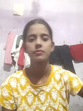Snapshot of Saloni-Tyagi chatting on July 2026 05:07:02 PM Saloni-Tyagi online show from July 2026 05:07:02 PM