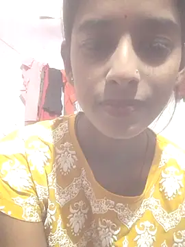 Snapshot of Saloni-Tyagi chatting on July 2026 04:44:01 PM Saloni-Tyagi online show from July 2026 04:44:01 PM