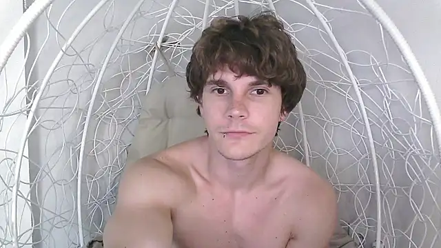 Eric Crush online show from July 2026 01:11:01 AM