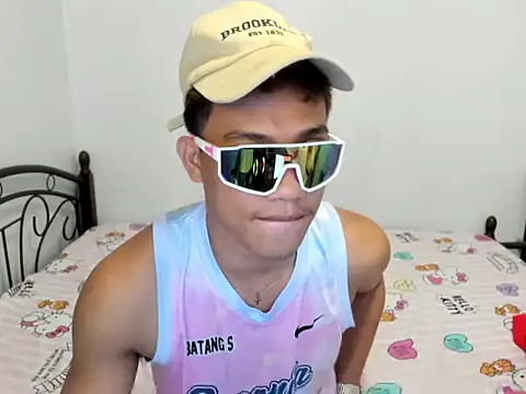 Snapshot of urfucker_vinz chatting on June 2026 05:10:02 AM urfucker vinz online show from June 2026 05:10:02 AM