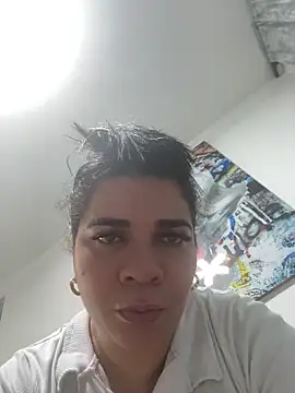 Snapshot of Siri_Luxx chatting on June 2026 01:09:01 AM Siri Luxx online show from June 2026 01:09:01 AM