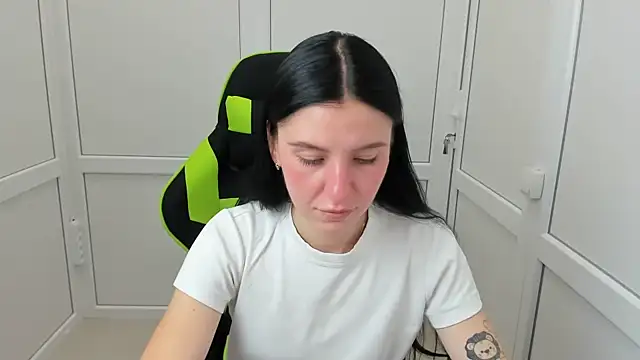 PatteMeoww online show from July 2026 12:31:01 PM