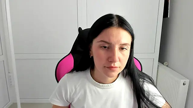 PatteMeoww online show from July 2026 12:18:02 PM