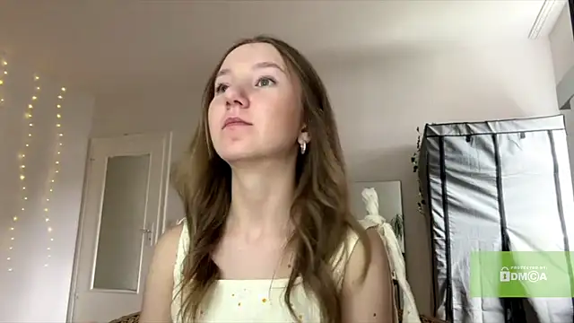 Snapshot of smalllisa chatting on July 2026 04:13:01 PM smalllisa online show from July 2026 04:13:01 PM