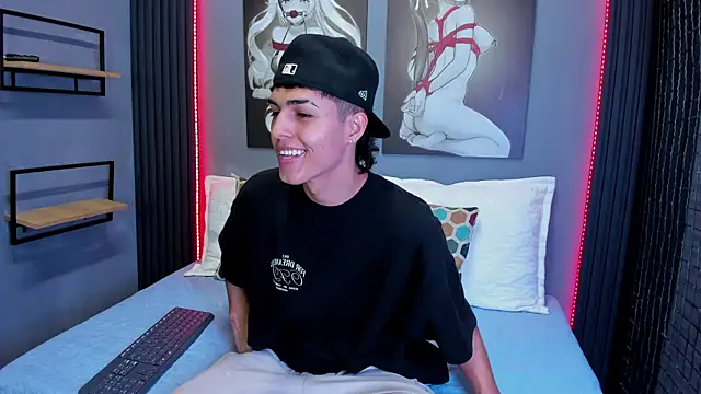 Axel Mendozaa online show from June 2026 02:30:01 PM