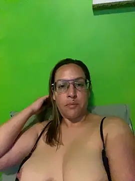 lindsyb online show from June 2026 02:39:01 AM