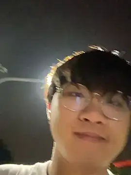 Snapshot of Yang_571 chatting on July 2026 03:54:02 PM Yang 571 online show from July 2026 03:54:02 PM
