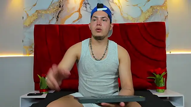 Snapshot of gael_prince_ chatting on June 2026 08:34:01 PM gael prince online show from June 2026 08:34:01 PM