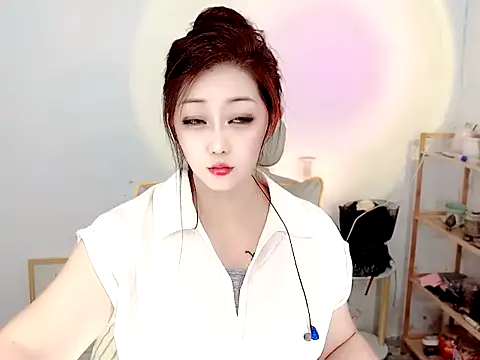 Snapshot of Mimi131499 chatting on July 2026 12:36:02 PM Mimi131499 online show from July 2026 12:36:02 PM