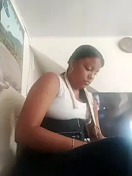 Snapshot of Rose_F0x chatting on July 2026 05:07:02 PM Rose F0x online show from July 2026 05:07:02 PM