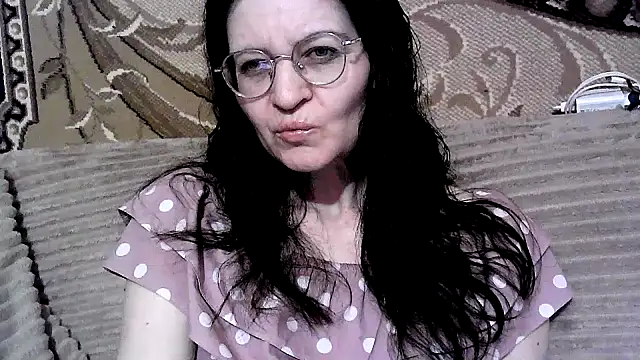 Snapshot of Dear_Annet chatting on June 2026 10:47:01 PM Dear Annet online show from June 2026 10:47:01 PM