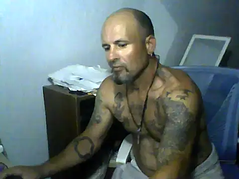 Snapshot of SlickDickyadown chatting on June 2026 03:18:01 AM SlickDickyadown online show from June 2026 03:18:01 AM