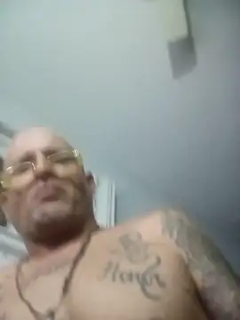 Snapshot of SlickDickyadown chatting on June 2026 03:25:01 AM SlickDickyadown online show from June 2026 03:25:01 AM
