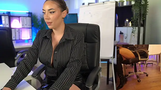 BabesGoWild online show from April 2026 04:51:01 AM