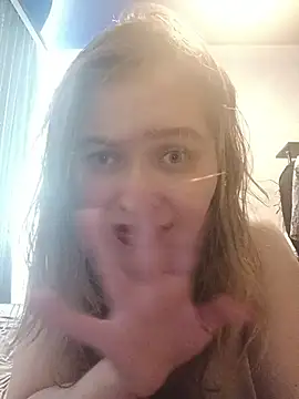 Snapshot of _AngelaGarcia_ chatting on June 2026 07:51:01 AM AngelaGarcia online show from June 2026 07:51:01 AM