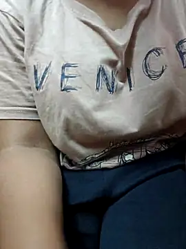 Snapshot of telugubigboobs__P chatting on July 2026 06:42:01 AM telugubigboobs P online show from July 2026 06:42:01 AM