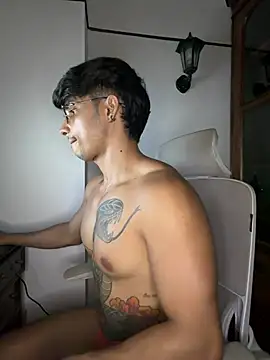 Snapshot of David_Tresh5 chatting on August 2026 01:27:01 PM David Tresh5 online show from August 2026 01:27:01 PM