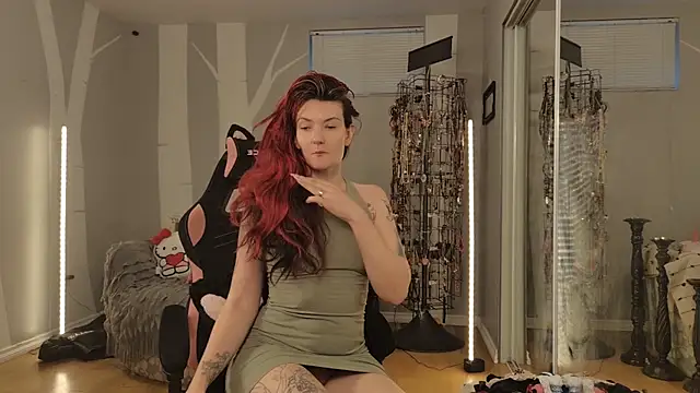 Snapshot of youngmilfBlossom chatting on June 2026 12:52:02 AM youngmilfBlossom online show from June 2026 12:52:02 AM