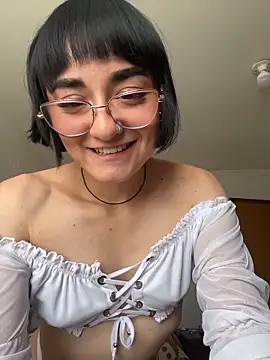 Aleja B online show from July 2026 08:55:02 PM