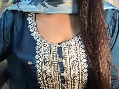 Snapshot of Sizzling_Maya chatting on July 2026 04:51:02 AM Sizzling Maya online show from July 2026 04:51:02 AM