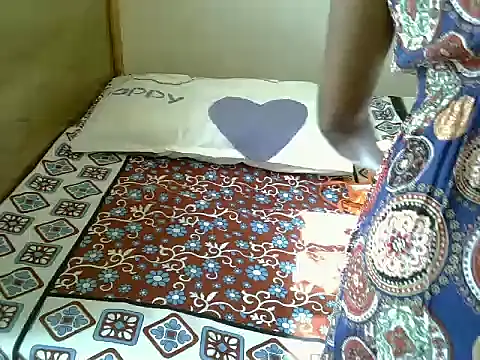 Trixiepixy online show from June 2026 12:17:01 PM