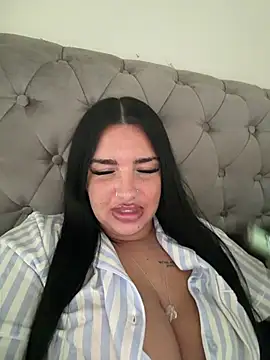 Snapshot of addictivecherry chatting on June 2026 04:11:01 PM addictivecherry online show from June 2026 04:11:01 PM
