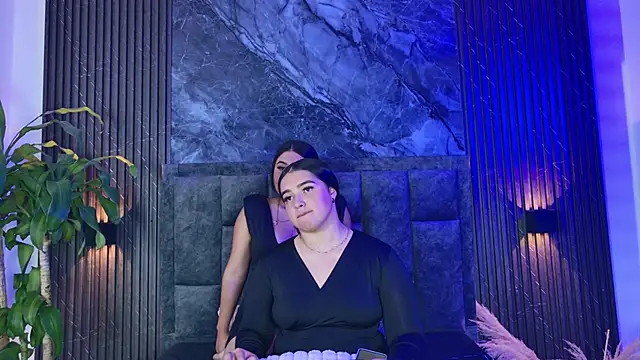 elara and amber online show from June 2026 02:05:02 AM