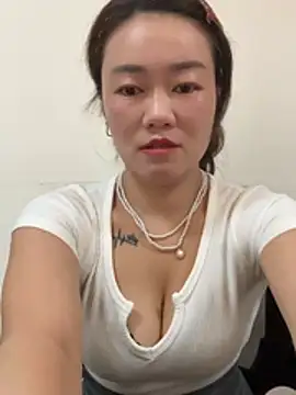 mollymm online show from July 2026 01:34:01 AM