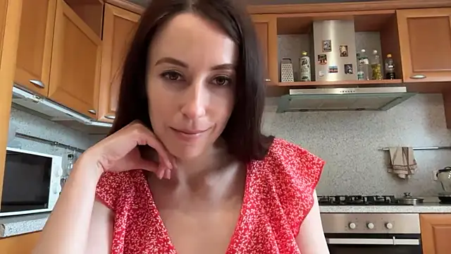 Flamingo Queen online show from June 2026 02:40:01 PM