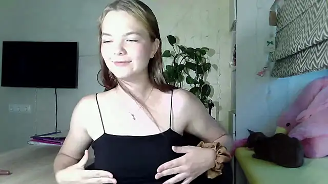 Snapshot of AvrilGillig chatting on July 2026 04:14:02 PM AvrilGillig online show from July 2026 04:14:02 PM