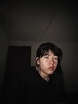 Bella-Thompson online show from June 2026 08:45:01 PM