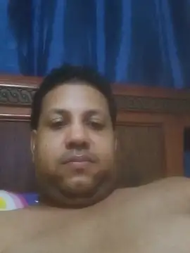 Snapshot of BustlingShirt chatting on June 2026 01:58:01 AM BustlingShirt online show from June 2026 01:58:01 AM