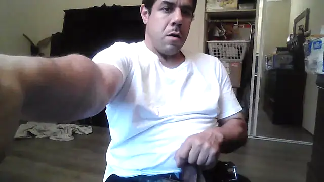 Snapshot of toosexy4myshirt chatting on July 2026 11:23:02 PM toosexy4myshirt online show from July 2026 11:23:02 PM