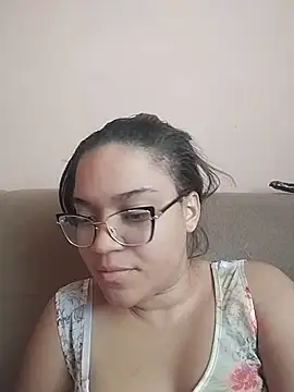 Snapshot of Esquetadinhas chatting on July 2026 06:14:02 PM Esquetadinhas online show from July 2026 06:14:02 PM