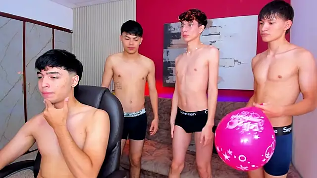 Hot GuysW online show from July 2026 08:15:02 PM