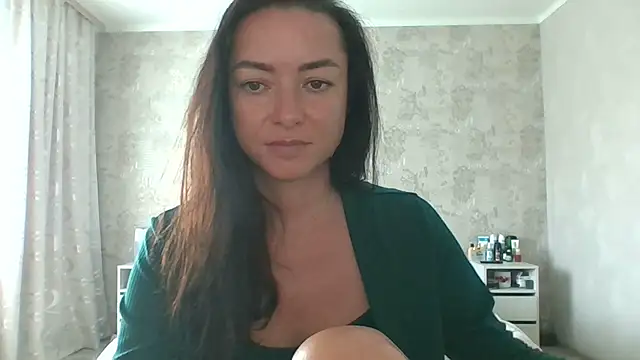 Mia Salamanka online show from June 2026 06:11:01 AM