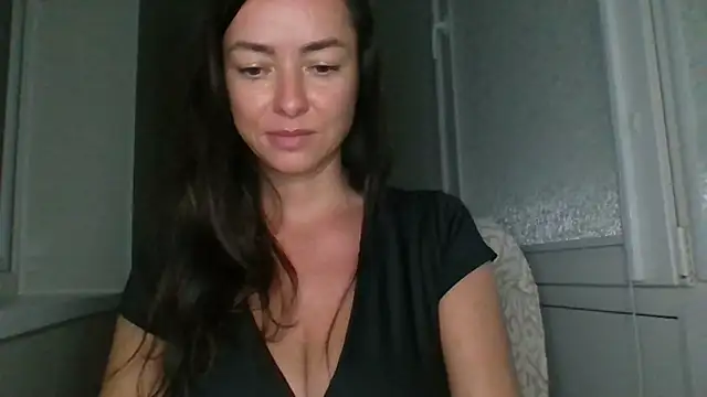 Mia Salamanka online show from July 2026 02:13:01 PM