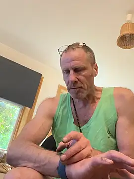 Snapshot of Greg0ri73 chatting on June 2026 05:12:01 AM Greg0ri73 online show from June 2026 05:12:01 AM