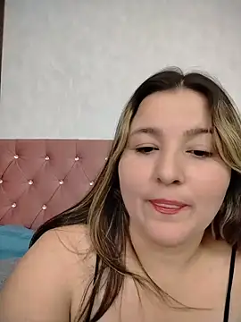 Snapshot of KatBennett chatting on June 2026 06:53:02 PM KatBennett online show from June 2026 06:53:02 PM