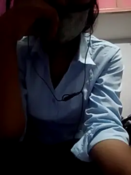 Virgin girl 001 online show from June 2026 05:18:01 AM