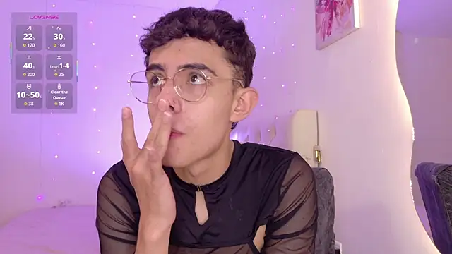 Snapshot of Eithan__wolf chatting on July 2026 04:14:02 AM Eithan wolf online show from July 2026 04:14:02 AM