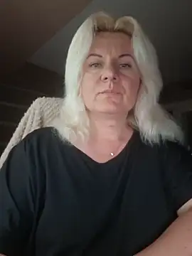 VikaRaine555 online show from June 2026 12:04:02 PM