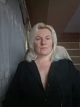 VikaRaine555 online show from June 2026 08:34:01 PM