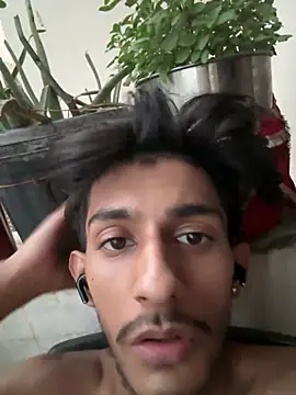 ronnnnn718 online show from June 2026 11:55:01 PM