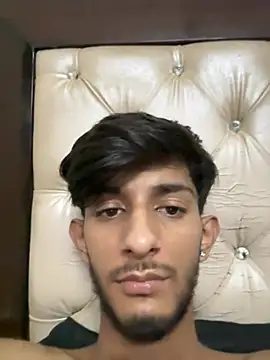 ronnnnn718 online show from July 2026 11:55:01 PM