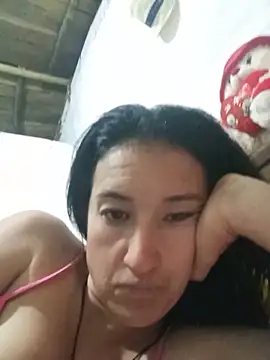Adriananoir online show from June 2026 01:05:01 AM