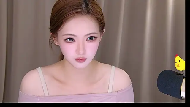 ninimissy online show from June 2026 11:01:01 AM