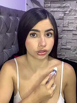 kim luna2 online show from June 2026 03:05:02 AM